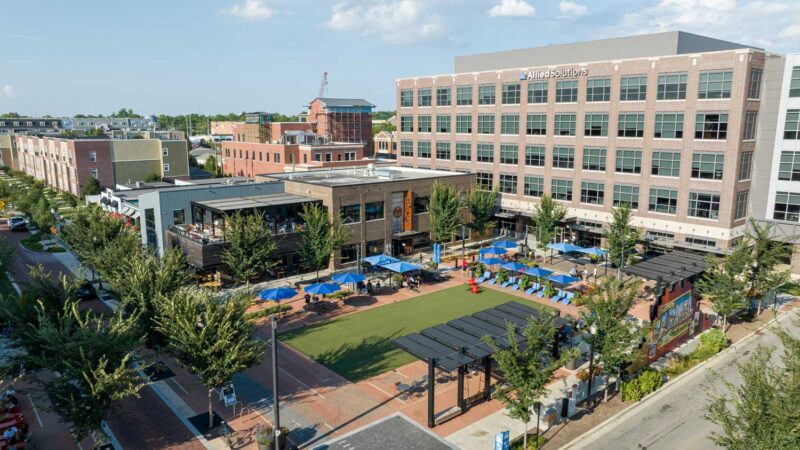 MidTown Plaza Carmel 4